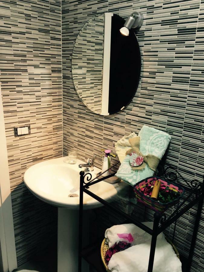 B&B Cara Napoli Luaran gambar